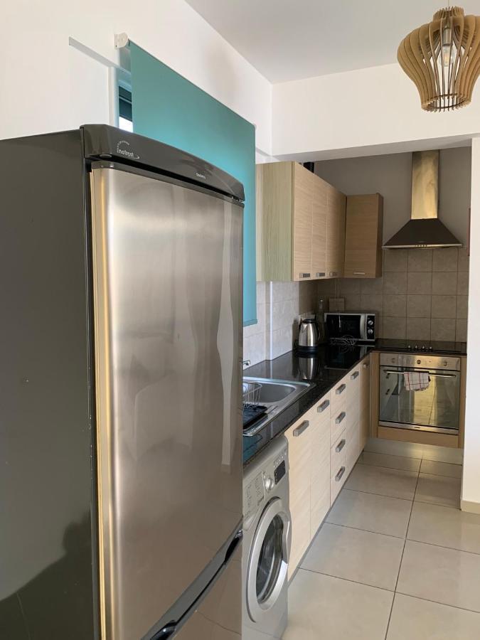 Lazuli City Center Ap 42 Ларнака Екстериор снимка